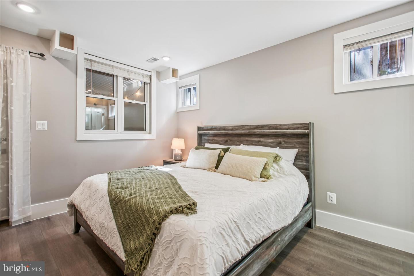 4315 NEW HAMPSHIRE AVE NW #1, WASHINGTON, District Of Columbia 20011, 2 Bedrooms Bedrooms, 6 Rooms Rooms,2 BathroomsBathrooms,Residential,For sale,4315 NEW HAMPSHIRE AVE NW #1,DCDC2249130 MLS # DCDC2249130