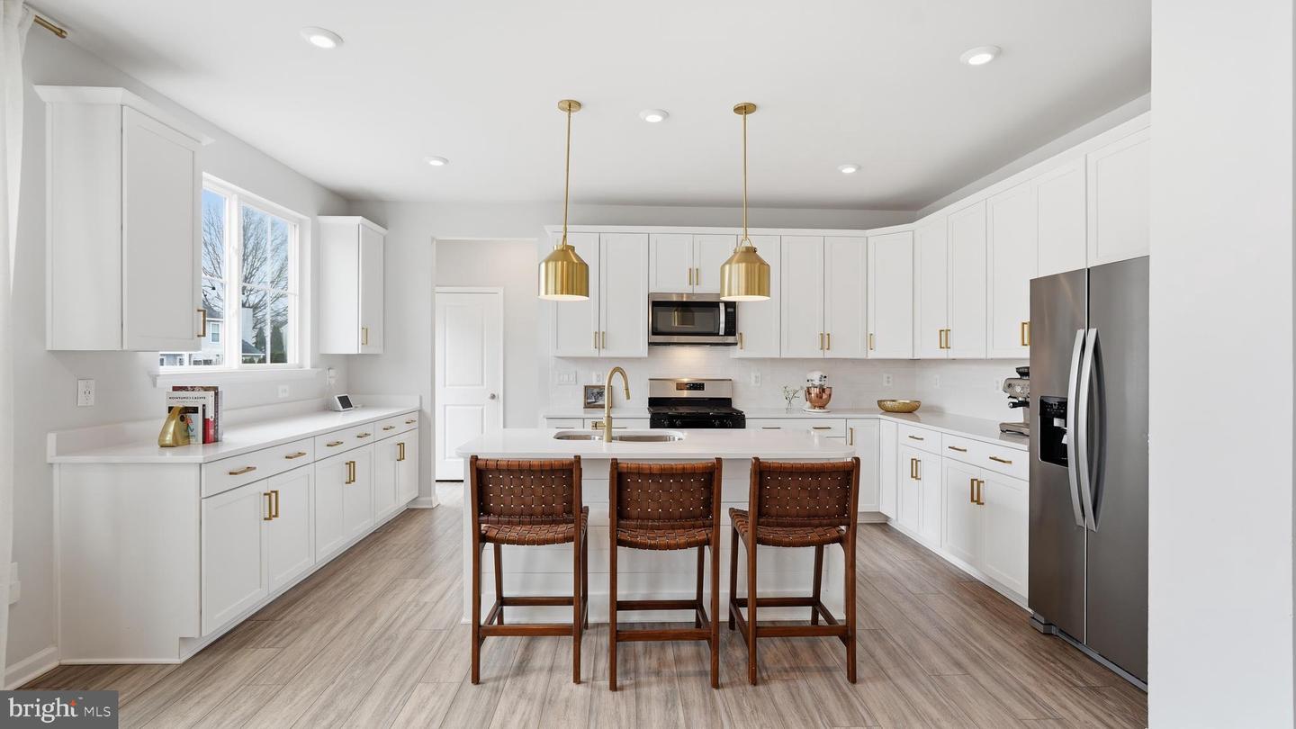 9441 DESCHAMP, MANASSAS, Virginia 20112, 5 Bedrooms Bedrooms, 6 Rooms Rooms,3 BathroomsBathrooms,Residential,For sale,9441 DESCHAMP,VAPW2113814 MLS # VAPW2113814