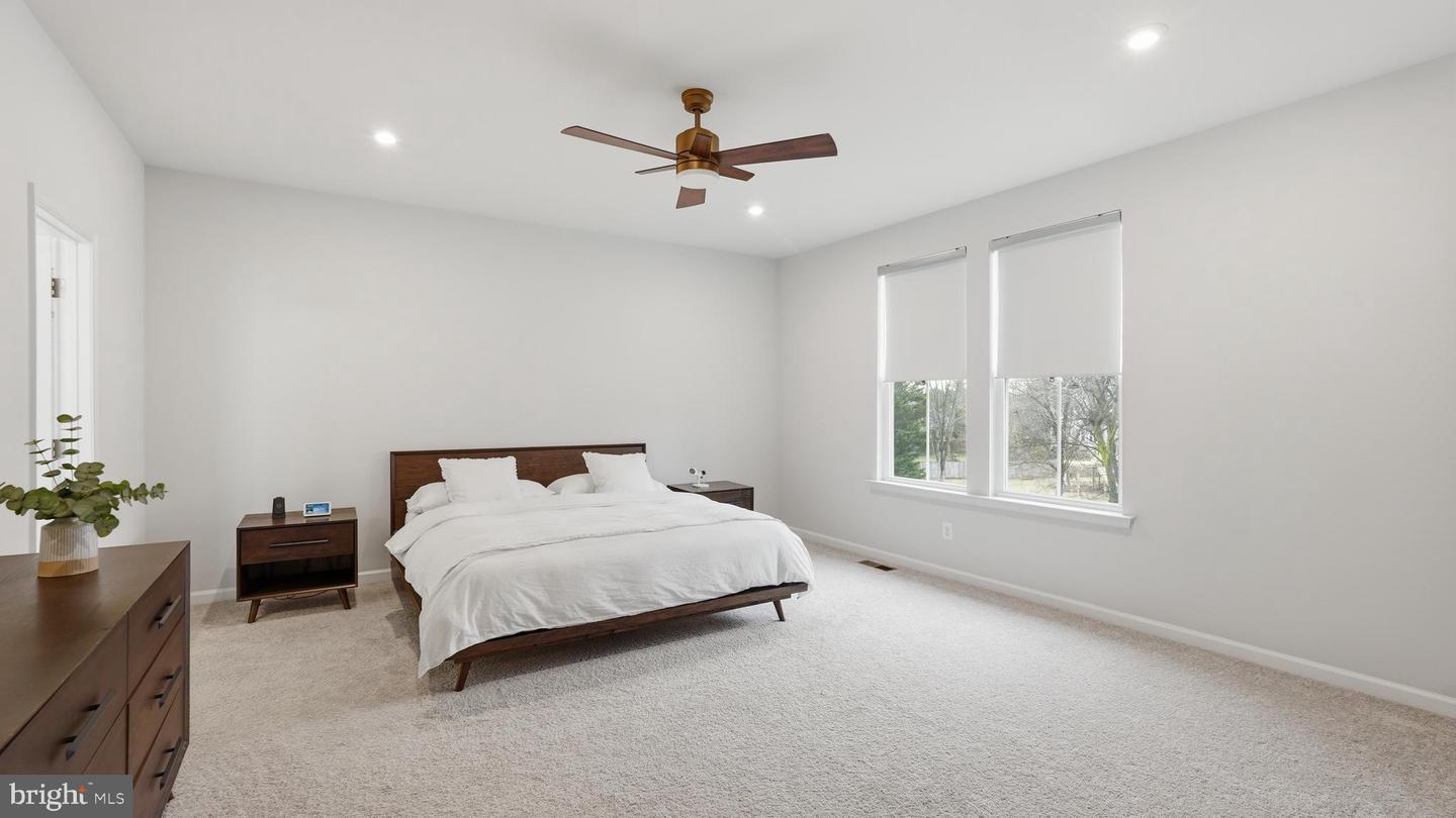 9441 DESCHAMP, MANASSAS, Virginia 20112, 5 Bedrooms Bedrooms, 6 Rooms Rooms,3 BathroomsBathrooms,Residential,For sale,9441 DESCHAMP,VAPW2113814 MLS # VAPW2113814