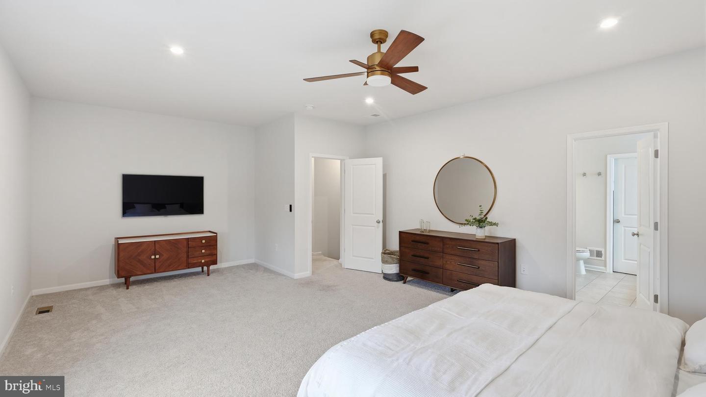 9441 DESCHAMP, MANASSAS, Virginia 20112, 5 Bedrooms Bedrooms, 6 Rooms Rooms,3 BathroomsBathrooms,Residential,For sale,9441 DESCHAMP,VAPW2113814 MLS # VAPW2113814