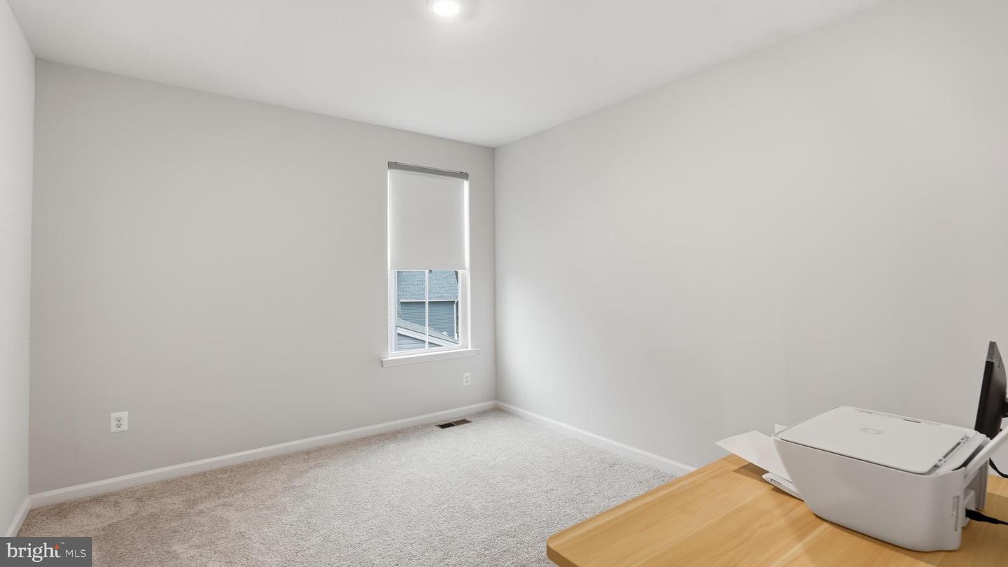 9441 DESCHAMP, MANASSAS, Virginia 20112, 5 Bedrooms Bedrooms, 6 Rooms Rooms,3 BathroomsBathrooms,Residential,For sale,9441 DESCHAMP,VAPW2113814 MLS # VAPW2113814