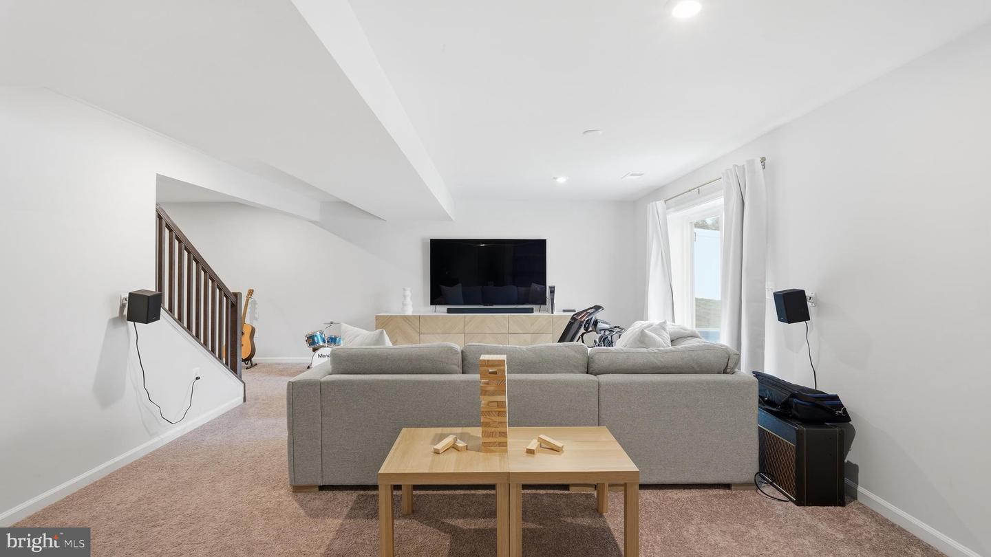 9441 DESCHAMP, MANASSAS, Virginia 20112, 5 Bedrooms Bedrooms, 6 Rooms Rooms,3 BathroomsBathrooms,Residential,For sale,9441 DESCHAMP,VAPW2113814 MLS # VAPW2113814