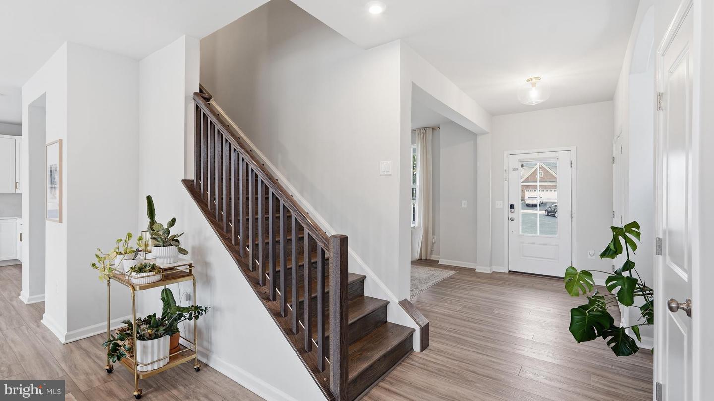 9441 DESCHAMP, MANASSAS, Virginia 20112, 5 Bedrooms Bedrooms, 6 Rooms Rooms,3 BathroomsBathrooms,Residential,For sale,9441 DESCHAMP,VAPW2113814 MLS # VAPW2113814