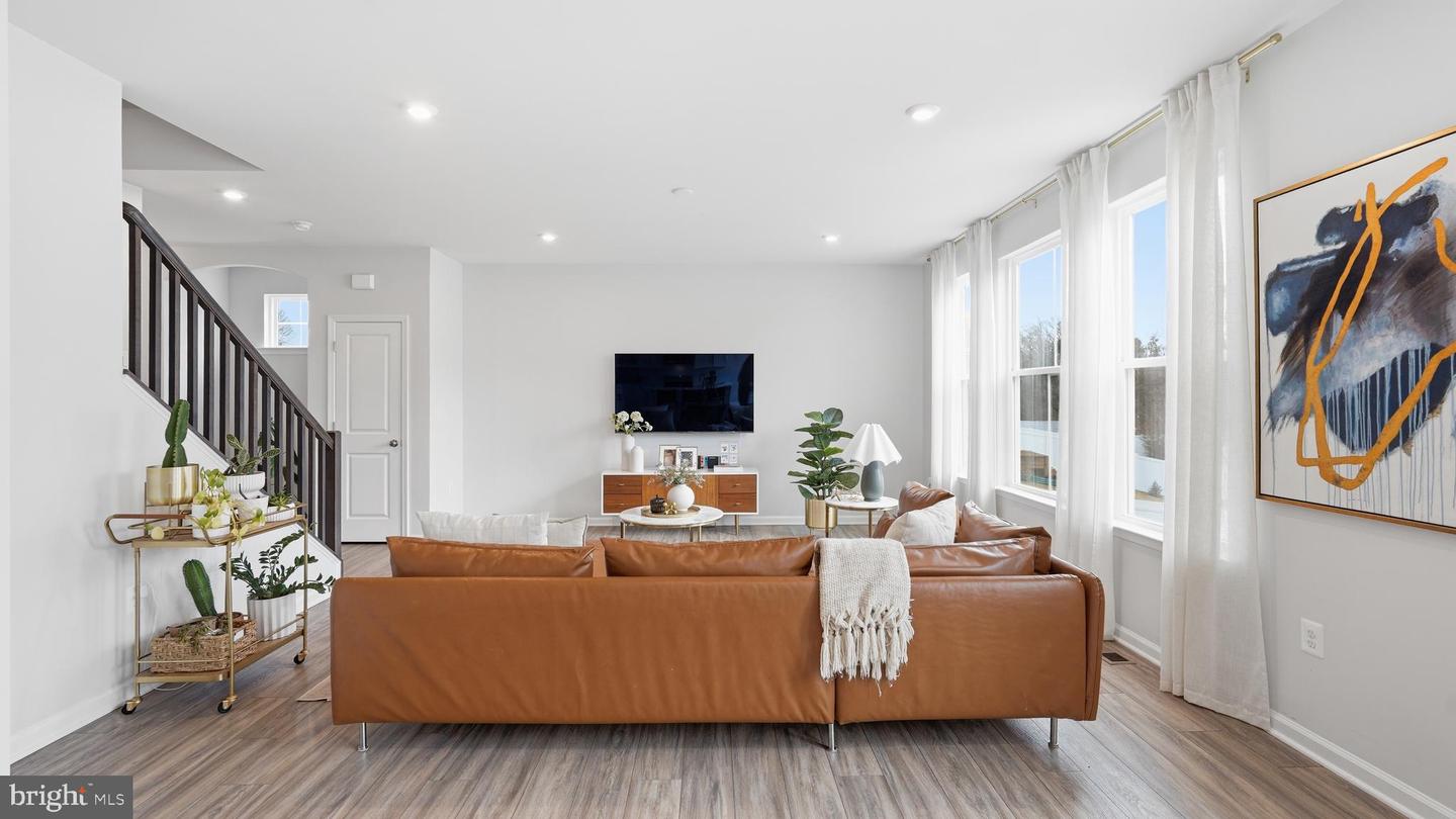 9441 DESCHAMP, MANASSAS, Virginia 20112, 5 Bedrooms Bedrooms, 6 Rooms Rooms,3 BathroomsBathrooms,Residential,For sale,9441 DESCHAMP,VAPW2113814 MLS # VAPW2113814