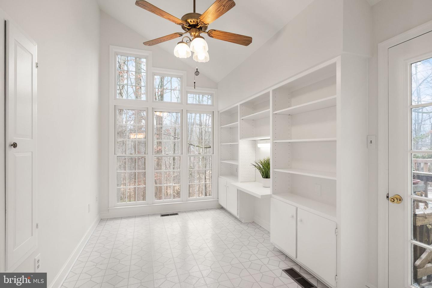 8461 RUSHING CREEK CT, SPRINGFIELD, Virginia 22153, 4 Bedrooms Bedrooms, ,2 BathroomsBathrooms,Residential,For sale,8461 RUSHING CREEK CT,VAFX2294316 MLS # VAFX2294316