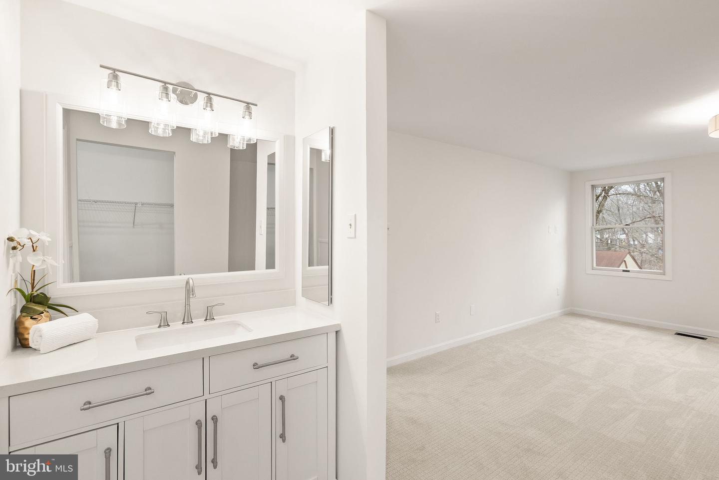 8461 RUSHING CREEK CT, SPRINGFIELD, Virginia 22153, 4 Bedrooms Bedrooms, ,2 BathroomsBathrooms,Residential,For sale,8461 RUSHING CREEK CT,VAFX2294316 MLS # VAFX2294316