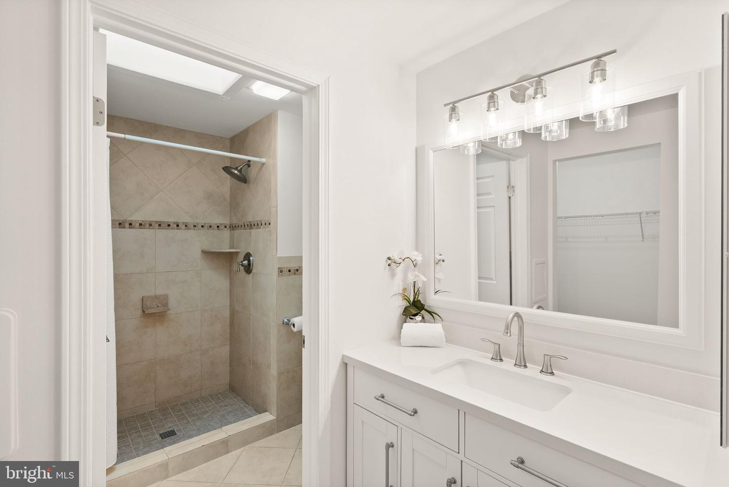 8461 RUSHING CREEK CT, SPRINGFIELD, Virginia 22153, 4 Bedrooms Bedrooms, ,2 BathroomsBathrooms,Residential,For sale,8461 RUSHING CREEK CT,VAFX2294316 MLS # VAFX2294316