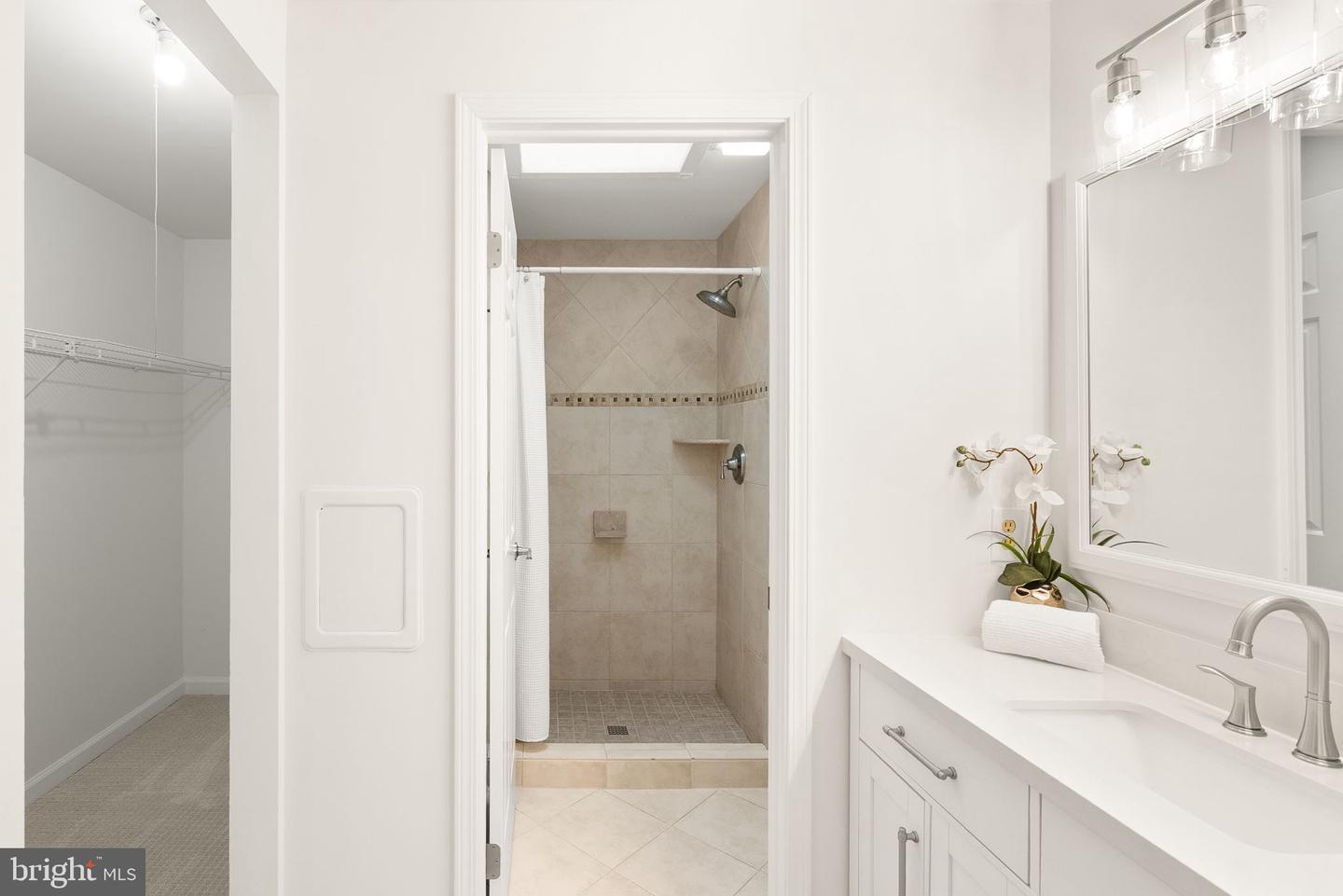 8461 RUSHING CREEK CT, SPRINGFIELD, Virginia 22153, 4 Bedrooms Bedrooms, ,2 BathroomsBathrooms,Residential,For sale,8461 RUSHING CREEK CT,VAFX2294316 MLS # VAFX2294316