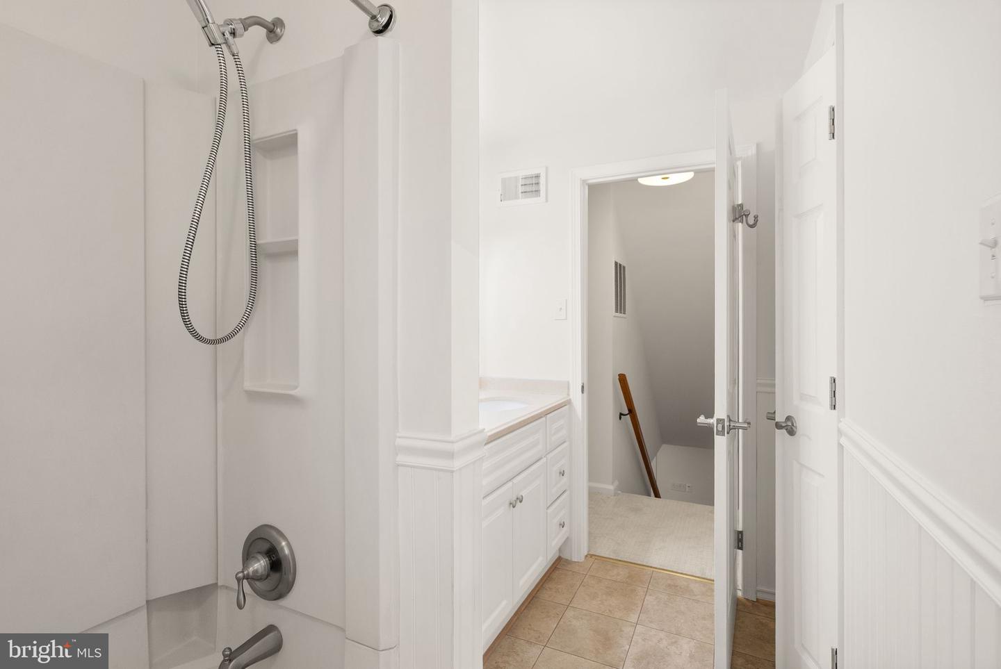 8461 RUSHING CREEK CT, SPRINGFIELD, Virginia 22153, 4 Bedrooms Bedrooms, ,2 BathroomsBathrooms,Residential,For sale,8461 RUSHING CREEK CT,VAFX2294316 MLS # VAFX2294316