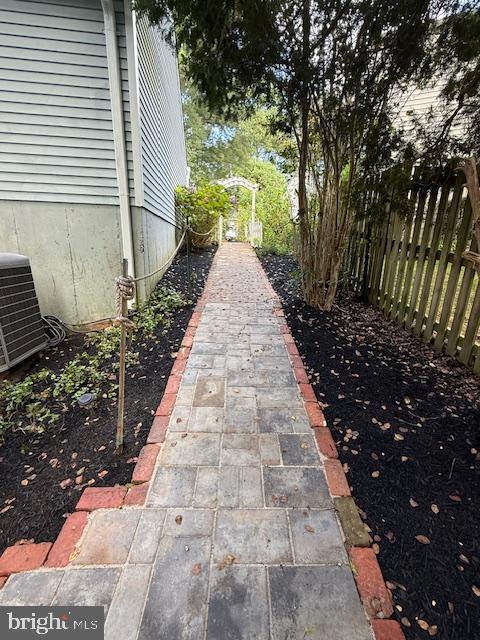 8461 RUSHING CREEK CT, SPRINGFIELD, Virginia 22153, 4 Bedrooms Bedrooms, ,2 BathroomsBathrooms,Residential,For sale,8461 RUSHING CREEK CT,VAFX2294316 MLS # VAFX2294316