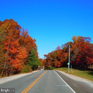 8461 RUSHING CREEK CT, SPRINGFIELD, Virginia 22153, 4 Bedrooms Bedrooms, ,2 BathroomsBathrooms,Residential,For sale,8461 RUSHING CREEK CT,VAFX2294316 MLS # VAFX2294316