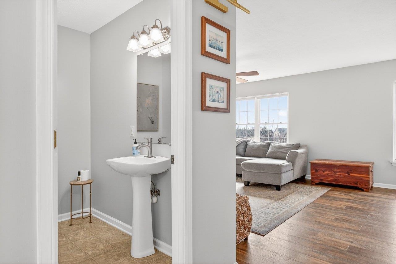 573 POINTE DR, HARRISONBURG, Virginia 22801, 3 Bedrooms Bedrooms, ,2 BathroomsBathrooms,Residential,573 POINTE DR,673953 MLS # 673953