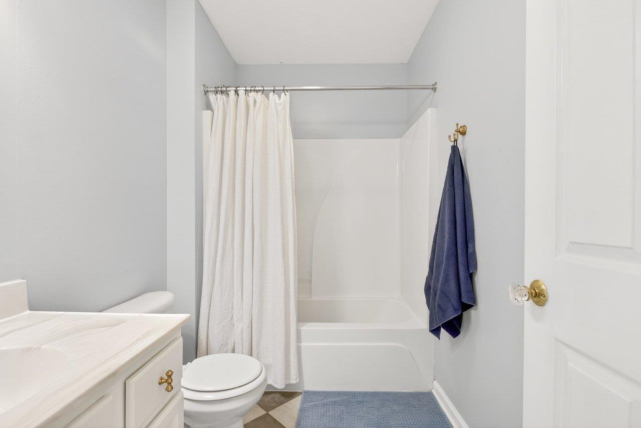 573 POINTE DR, HARRISONBURG, Virginia 22801, 3 Bedrooms Bedrooms, ,2 BathroomsBathrooms,Residential,573 POINTE DR,673953 MLS # 673953