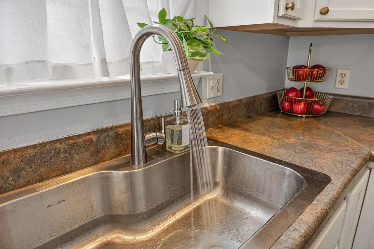 573 POINTE DR, HARRISONBURG, Virginia 22801, 3 Bedrooms Bedrooms, ,2 BathroomsBathrooms,Residential,573 POINTE DR,673953 MLS # 673953