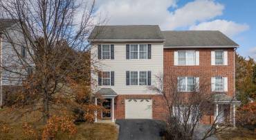 573 POINTE DR, HARRISONBURG, Virginia 22801, 3 Bedrooms Bedrooms, ,2 BathroomsBathrooms,Residential,573 POINTE DR,673953 MLS # 673953