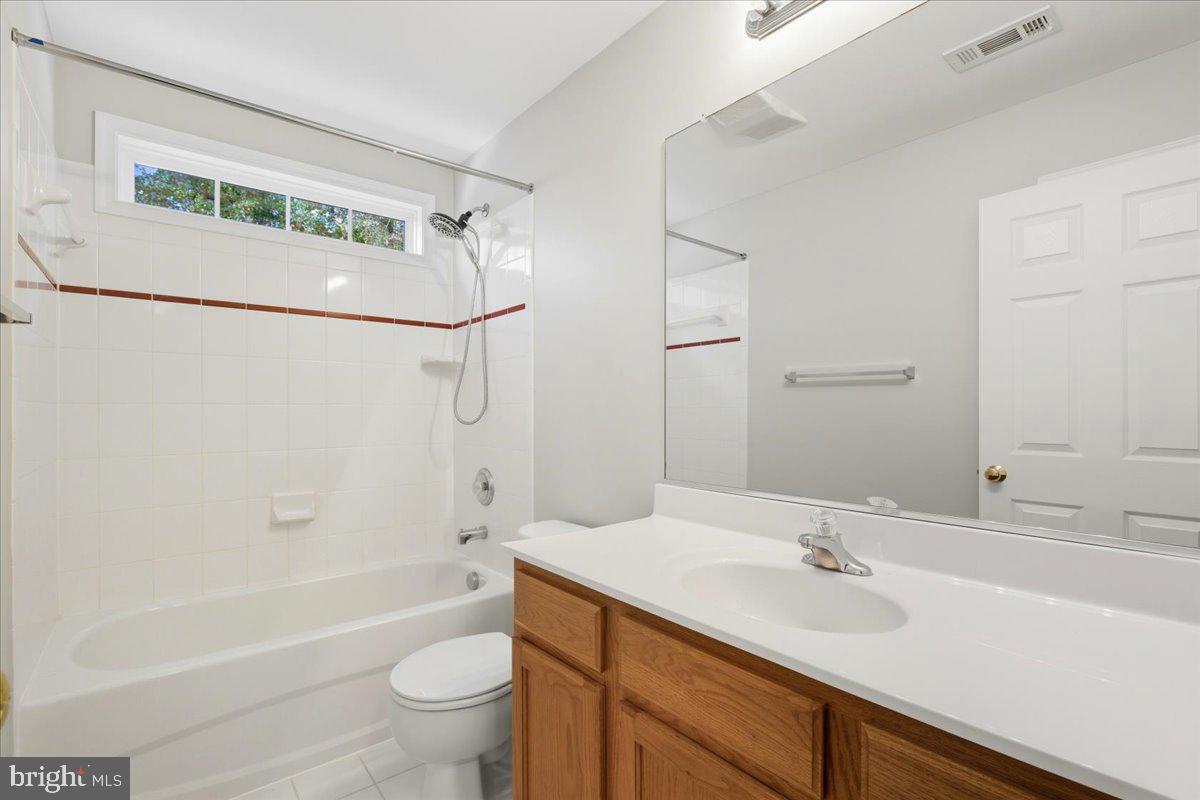 26 SENTINEL RIDGE LN, STAFFORD, Virginia 22554, 6 Bedrooms Bedrooms, ,5 BathroomsBathrooms,Residential,For sale,26 SENTINEL RIDGE LN,VAST2046652 MLS # VAST2046652