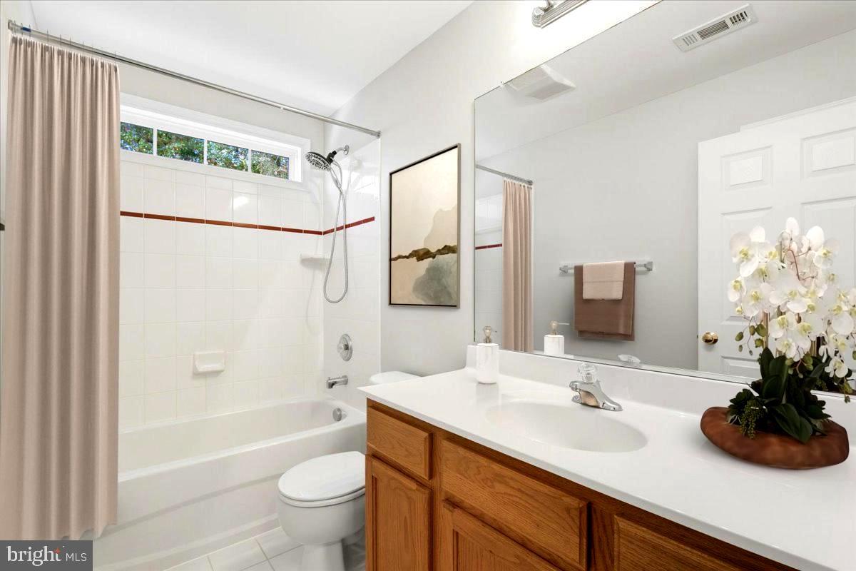 26 SENTINEL RIDGE LN, STAFFORD, Virginia 22554, 6 Bedrooms Bedrooms, ,5 BathroomsBathrooms,Residential,For sale,26 SENTINEL RIDGE LN,VAST2046652 MLS # VAST2046652