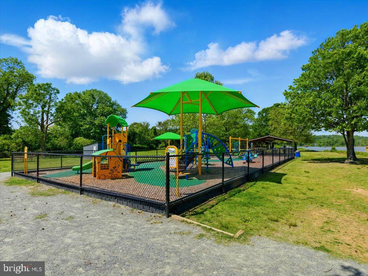 26 SENTINEL RIDGE LN, STAFFORD, Virginia 22554, 6 Bedrooms Bedrooms, ,5 BathroomsBathrooms,Residential,For sale,26 SENTINEL RIDGE LN,VAST2046652 MLS # VAST2046652