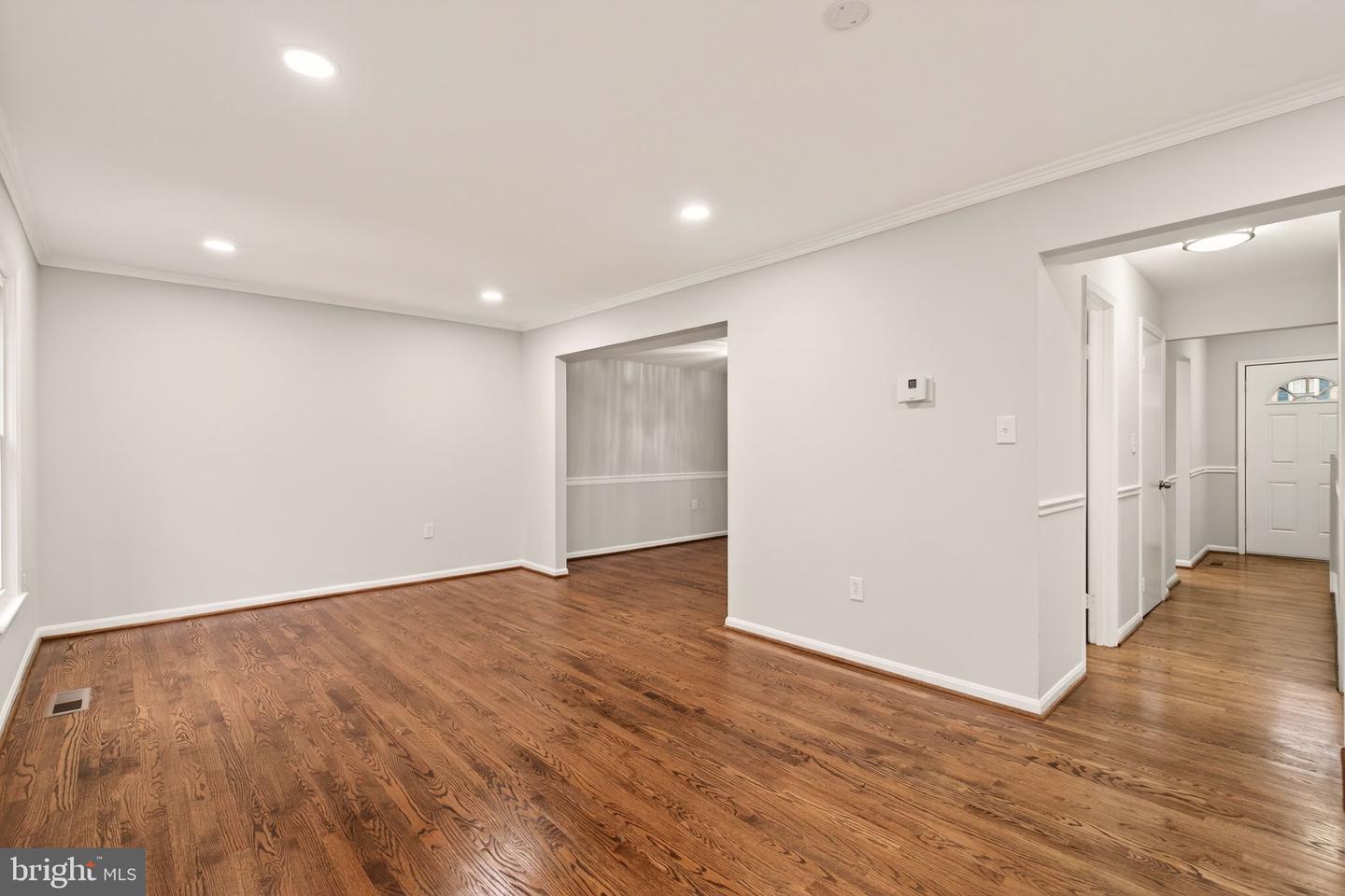 8219 DOCTOR CRAIK CT, ALEXANDRIA, Virginia 22306, 3 Bedrooms Bedrooms, ,3 BathroomsBathrooms,Residential,For sale,8219 DOCTOR CRAIK CT,VAFX2294322 MLS # VAFX2294322