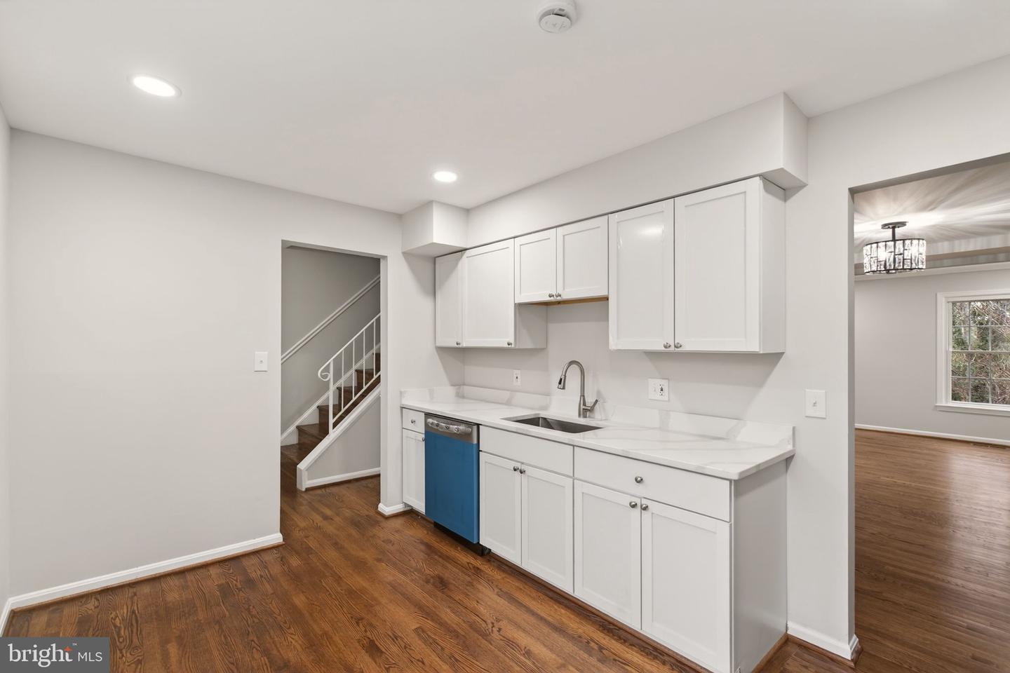 8219 DOCTOR CRAIK CT, ALEXANDRIA, Virginia 22306, 3 Bedrooms Bedrooms, ,3 BathroomsBathrooms,Residential,For sale,8219 DOCTOR CRAIK CT,VAFX2294322 MLS # VAFX2294322