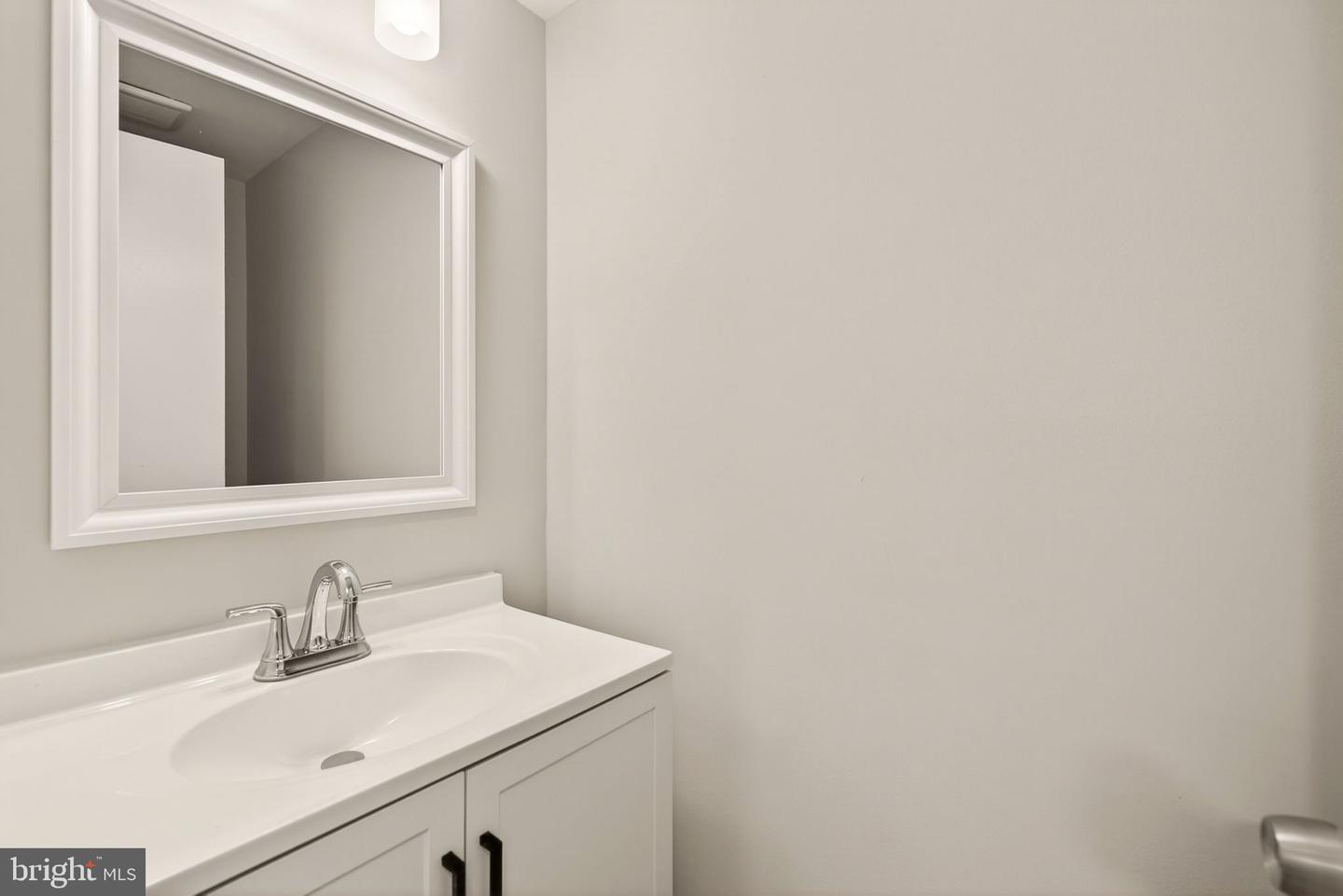 8219 DOCTOR CRAIK CT, ALEXANDRIA, Virginia 22306, 3 Bedrooms Bedrooms, ,3 BathroomsBathrooms,Residential,For sale,8219 DOCTOR CRAIK CT,VAFX2294322 MLS # VAFX2294322