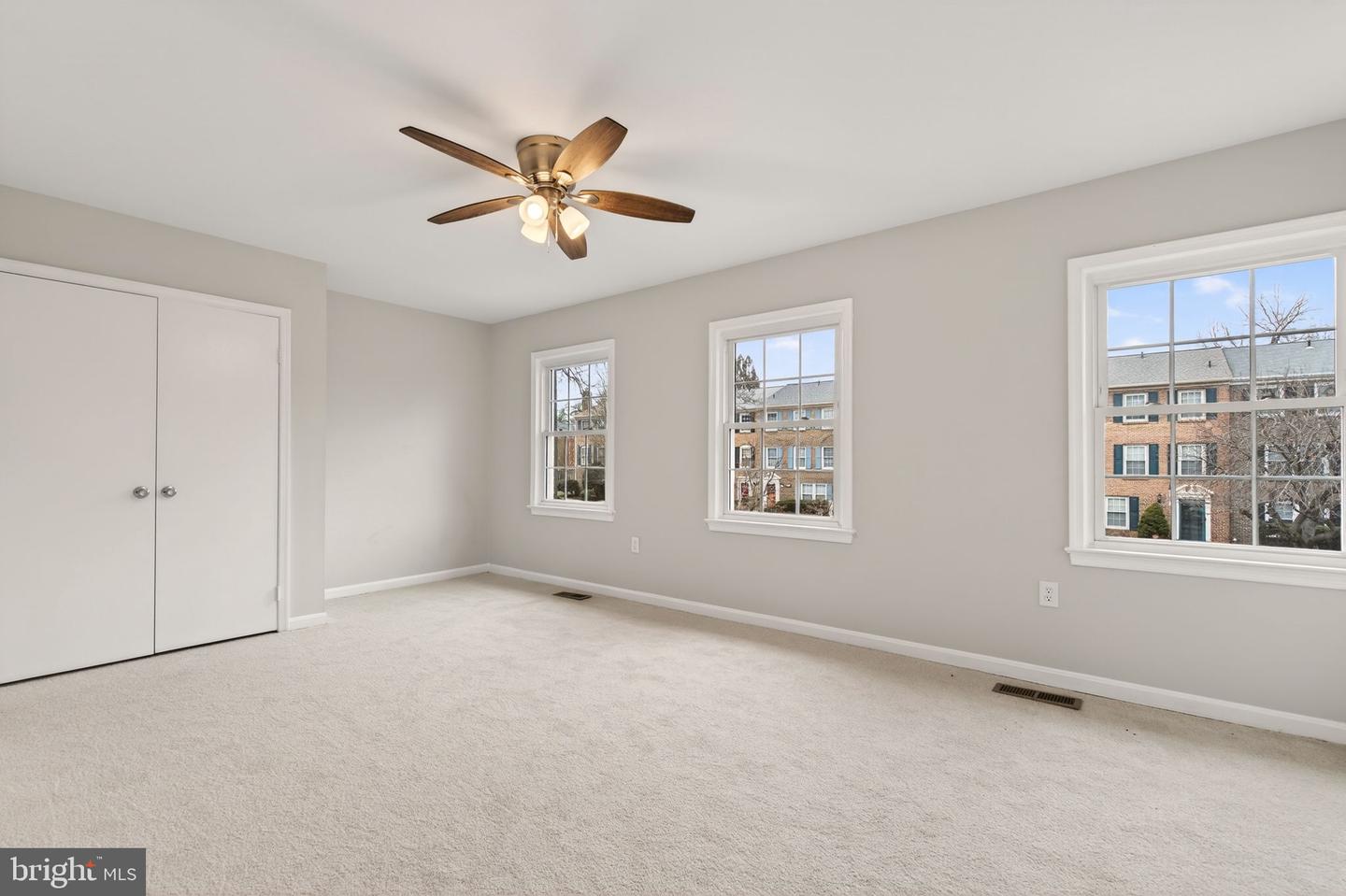 8219 DOCTOR CRAIK CT, ALEXANDRIA, Virginia 22306, 3 Bedrooms Bedrooms, ,3 BathroomsBathrooms,Residential,For sale,8219 DOCTOR CRAIK CT,VAFX2294322 MLS # VAFX2294322