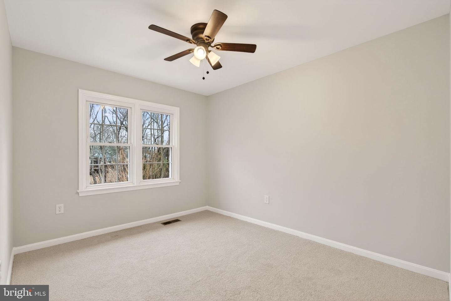 8219 DOCTOR CRAIK CT, ALEXANDRIA, Virginia 22306, 3 Bedrooms Bedrooms, ,3 BathroomsBathrooms,Residential,For sale,8219 DOCTOR CRAIK CT,VAFX2294322 MLS # VAFX2294322