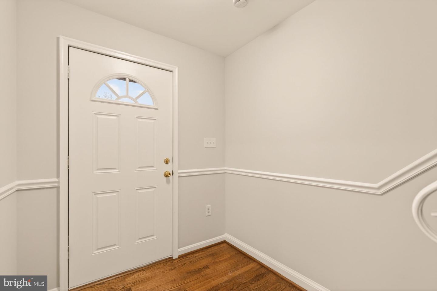 8219 DOCTOR CRAIK CT, ALEXANDRIA, Virginia 22306, 3 Bedrooms Bedrooms, ,3 BathroomsBathrooms,Residential,For sale,8219 DOCTOR CRAIK CT,VAFX2294322 MLS # VAFX2294322