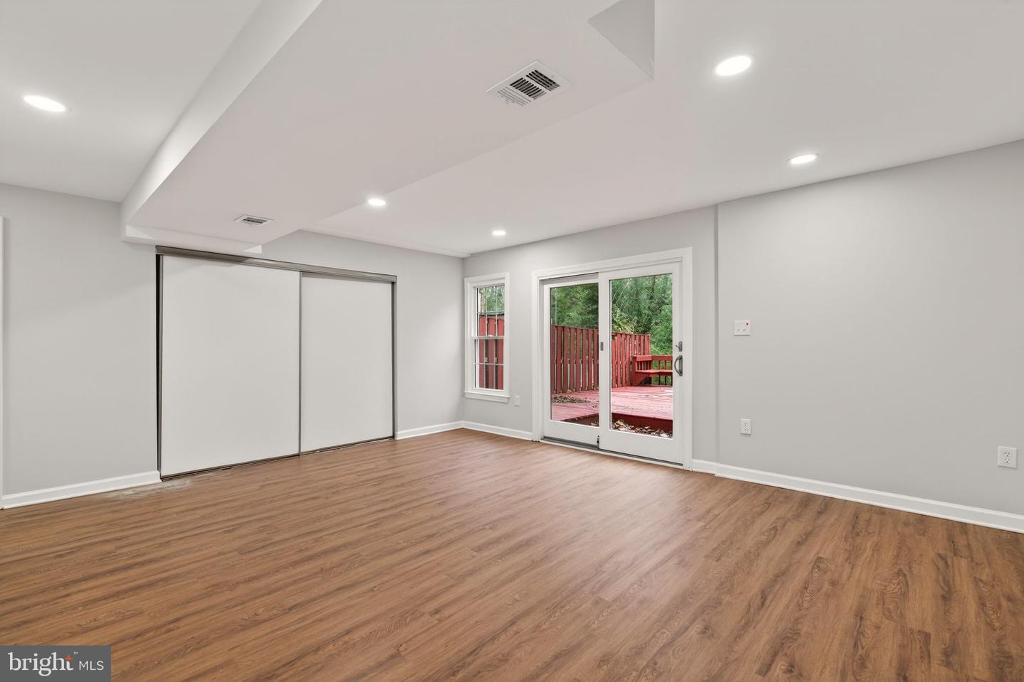 8219 DOCTOR CRAIK CT, ALEXANDRIA, Virginia 22306, 3 Bedrooms Bedrooms, ,3 BathroomsBathrooms,Residential,For sale,8219 DOCTOR CRAIK CT,VAFX2294322 MLS # VAFX2294322