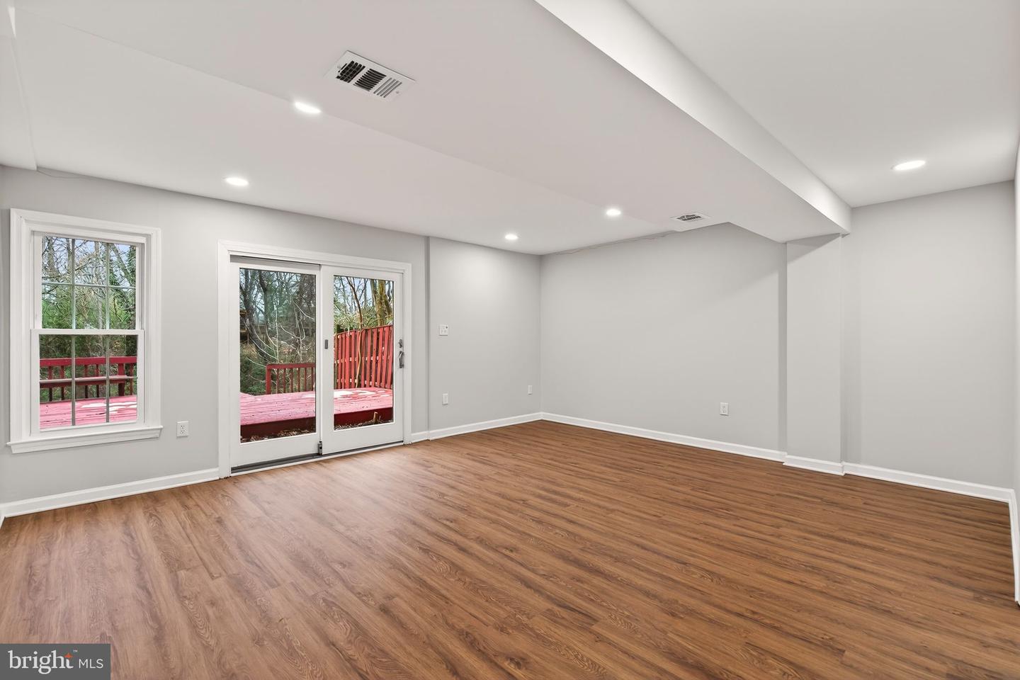 8219 DOCTOR CRAIK CT, ALEXANDRIA, Virginia 22306, 3 Bedrooms Bedrooms, ,3 BathroomsBathrooms,Residential,For sale,8219 DOCTOR CRAIK CT,VAFX2294322 MLS # VAFX2294322