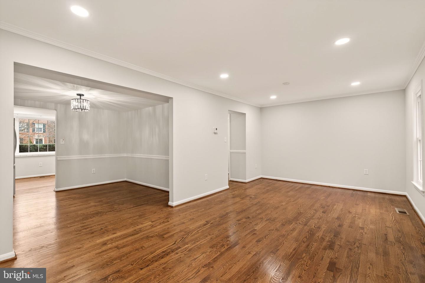 8219 DOCTOR CRAIK CT, ALEXANDRIA, Virginia 22306, 3 Bedrooms Bedrooms, ,3 BathroomsBathrooms,Residential,For sale,8219 DOCTOR CRAIK CT,VAFX2294322 MLS # VAFX2294322