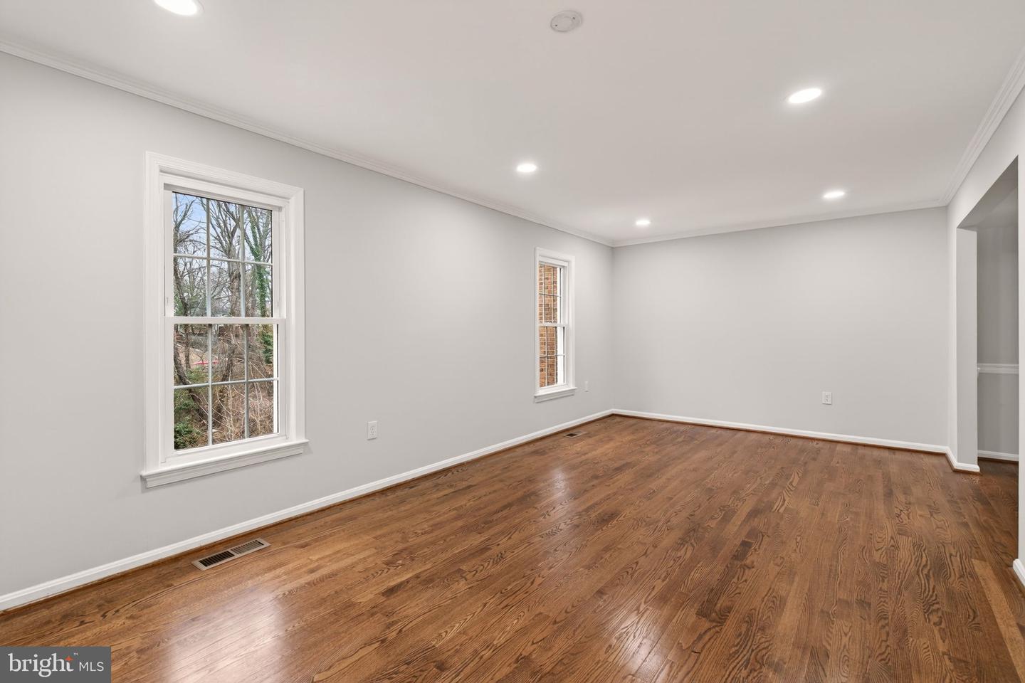 8219 DOCTOR CRAIK CT, ALEXANDRIA, Virginia 22306, 3 Bedrooms Bedrooms, ,3 BathroomsBathrooms,Residential,For sale,8219 DOCTOR CRAIK CT,VAFX2294322 MLS # VAFX2294322