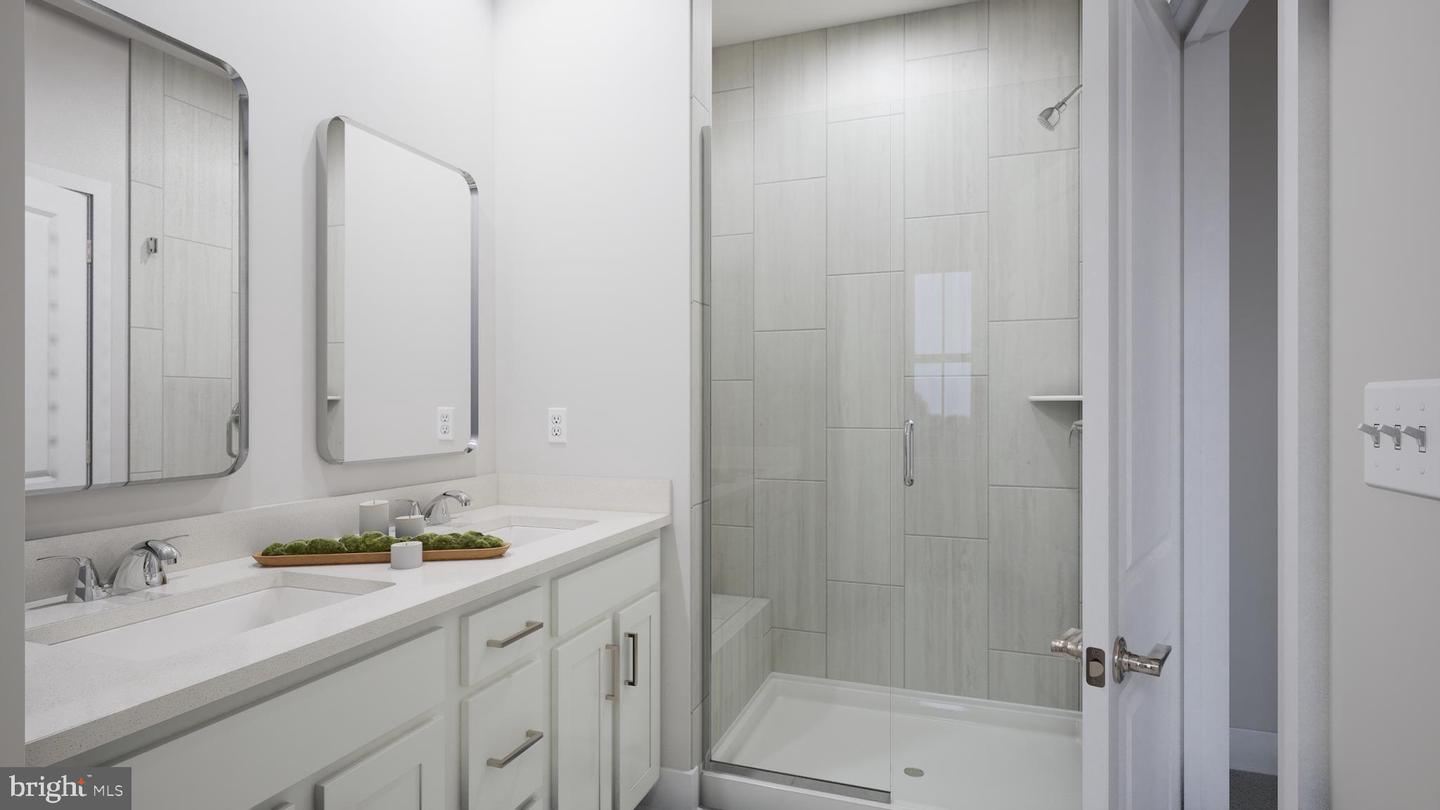 SHINING STAR SQ #TURNER 22-F2-RT, ASHBURN, Virginia 20148, 3 Bedrooms Bedrooms, ,2 BathroomsBathrooms,Residential,For sale,SHINING STAR SQ #TURNER 22-F2-RT,VALO2117448 MLS # VALO2117448