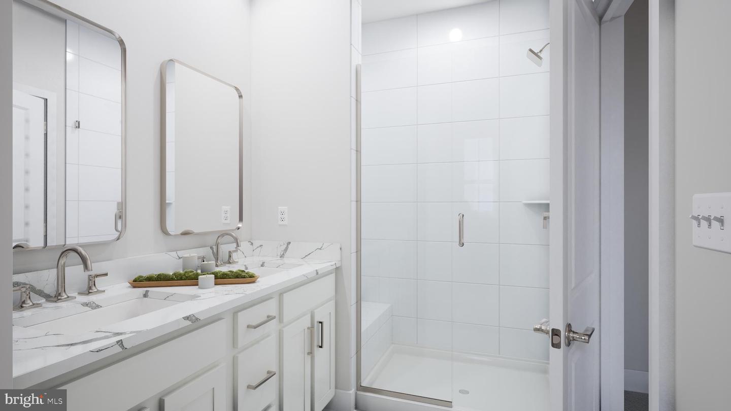 SHINING STAR SQ #TURNER 22-F2-RT, ASHBURN, Virginia 20148, 3 Bedrooms Bedrooms, ,2 BathroomsBathrooms,Residential,For sale,SHINING STAR SQ #TURNER 22-F2-RT,VALO2117448 MLS # VALO2117448