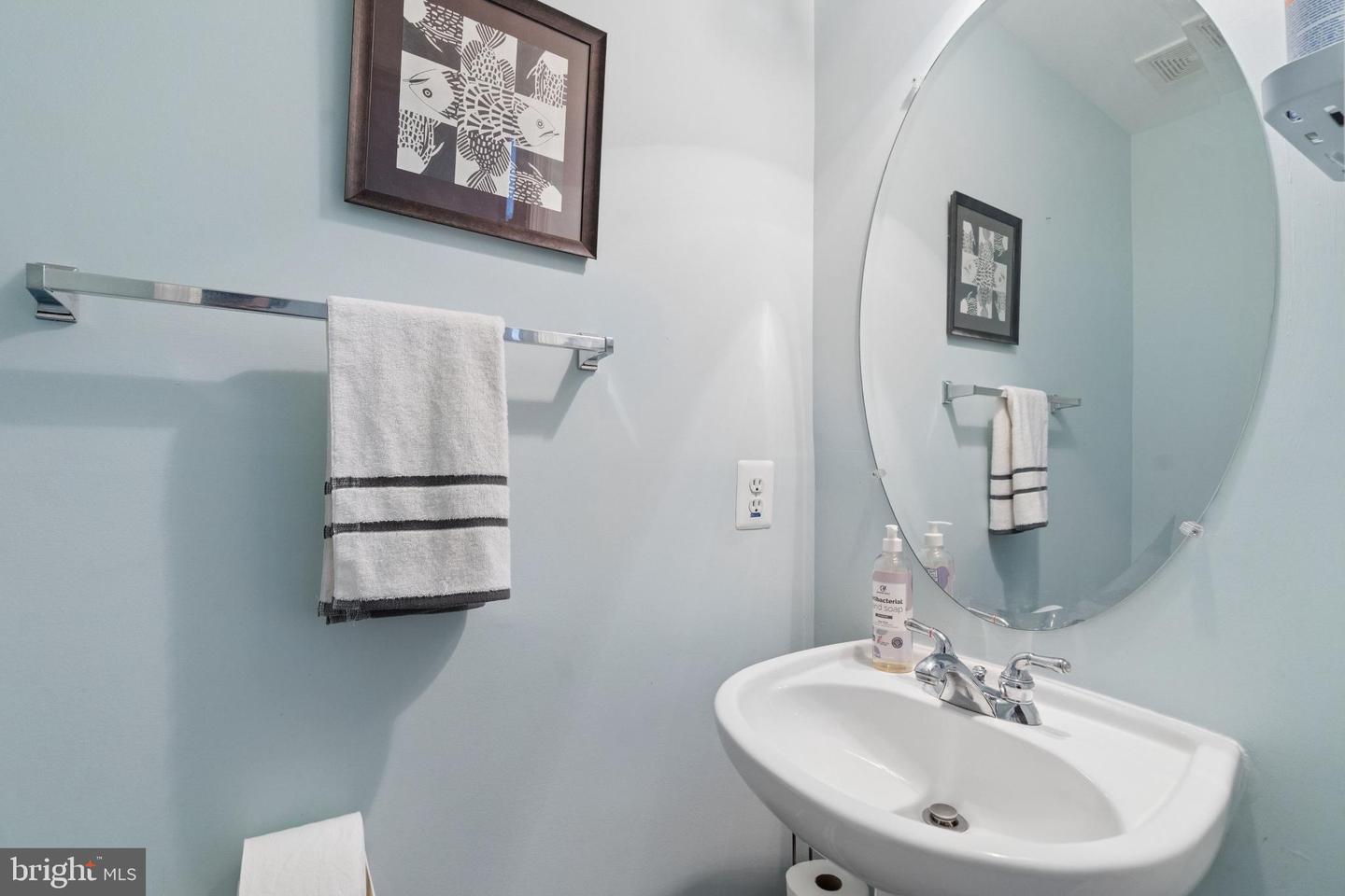 12638 HERON RIDGE DR, FAIRFAX, Virginia 22030, 3 Bedrooms Bedrooms, ,3 BathroomsBathrooms,Residential,For sale,12638 HERON RIDGE DR,VAFX2294392 MLS # VAFX2294392