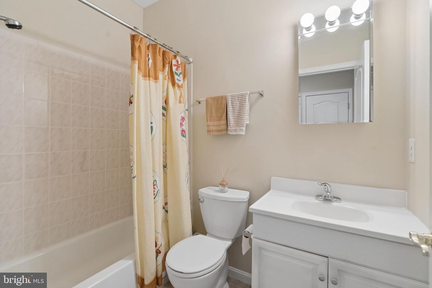 12638 HERON RIDGE DR, FAIRFAX, Virginia 22030, 3 Bedrooms Bedrooms, ,3 BathroomsBathrooms,Residential,For sale,12638 HERON RIDGE DR,VAFX2294392 MLS # VAFX2294392