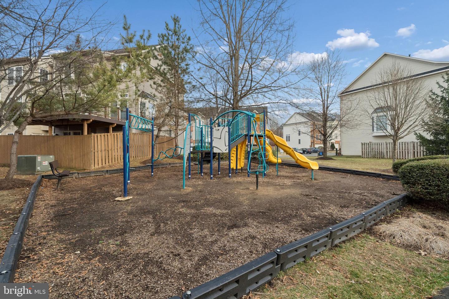 12638 HERON RIDGE DR, FAIRFAX, Virginia 22030, 3 Bedrooms Bedrooms, ,3 BathroomsBathrooms,Residential,For sale,12638 HERON RIDGE DR,VAFX2294392 MLS # VAFX2294392