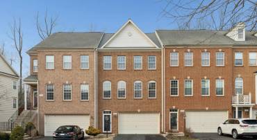 12638 HERON RIDGE DR, FAIRFAX, Virginia 22030, 3 Bedrooms Bedrooms, ,3 BathroomsBathrooms,Residential,For sale,12638 HERON RIDGE DR,VAFX2294392 MLS # VAFX2294392