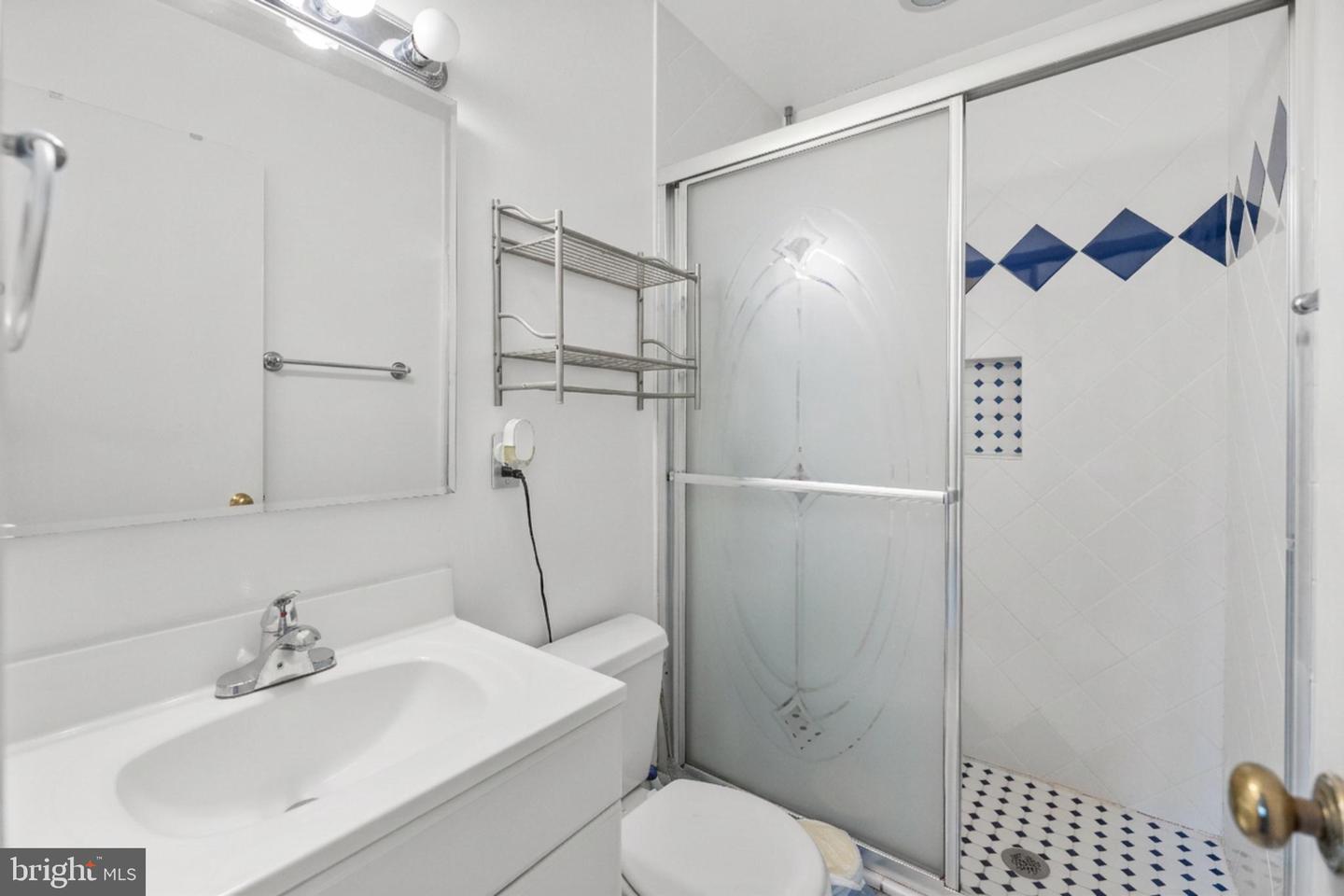 7858 SNEAD LN, FALLS CHURCH, Virginia 22043, 3 Bedrooms Bedrooms, ,2 BathroomsBathrooms,Residential,For sale,7858 SNEAD LN,VAFX2294412 MLS # VAFX2294412 7858 SNEAD LN, FALLS CHURCH, Virginia 22043, 3 Bedrooms Bedrooms, ,2 BathroomsBathrooms,Residential,For sale,7858 SNEAD LN,VAFX2294412 MLS # VAFX2294412