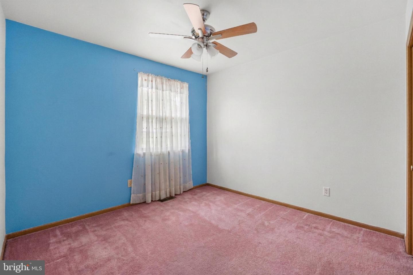 7858 SNEAD LN, FALLS CHURCH, Virginia 22043, 3 Bedrooms Bedrooms, ,2 BathroomsBathrooms,Residential,For sale,7858 SNEAD LN,VAFX2294412 MLS # VAFX2294412 7858 SNEAD LN, FALLS CHURCH, Virginia 22043, 3 Bedrooms Bedrooms, ,2 BathroomsBathrooms,Residential,For sale,7858 SNEAD LN,VAFX2294412 MLS # VAFX2294412