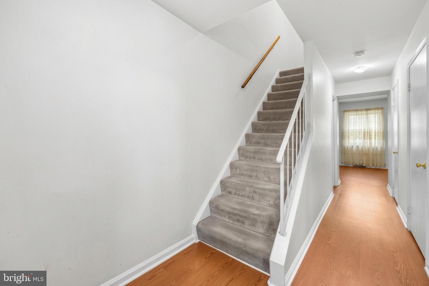 7858 SNEAD LN, FALLS CHURCH, Virginia 22043, 3 Bedrooms Bedrooms, ,2 BathroomsBathrooms,Residential,For sale,7858 SNEAD LN,VAFX2294412 MLS # VAFX2294412 7858 SNEAD LN, FALLS CHURCH, Virginia 22043, 3 Bedrooms Bedrooms, ,2 BathroomsBathrooms,Residential,For sale,7858 SNEAD LN,VAFX2294412 MLS # VAFX2294412