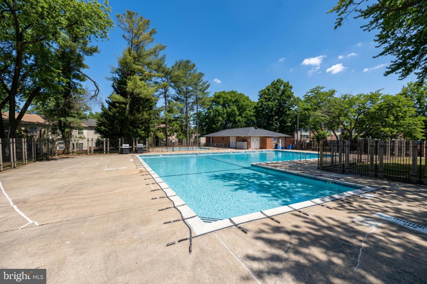 7858 SNEAD LN, FALLS CHURCH, Virginia 22043, 3 Bedrooms Bedrooms, ,2 BathroomsBathrooms,Residential,For sale,7858 SNEAD LN,VAFX2294412 MLS # VAFX2294412 7858 SNEAD LN, FALLS CHURCH, Virginia 22043, 3 Bedrooms Bedrooms, ,2 BathroomsBathrooms,Residential,For sale,7858 SNEAD LN,VAFX2294412 MLS # VAFX2294412