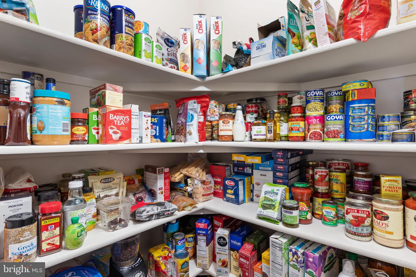 514 SLEIGH DR, CROSS JUNCTION, Virginia 22625, 4 Bedrooms Bedrooms, 10 Rooms Rooms,2 BathroomsBathrooms,Residential,For sale,514 SLEIGH DR,VAFV2039980 MLS # VAFV2039980