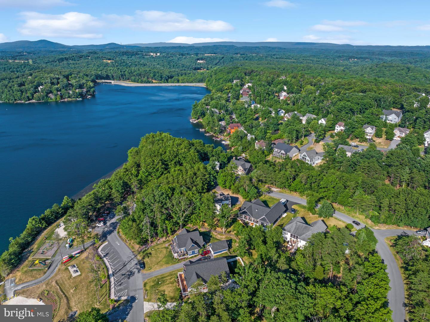 514 SLEIGH DR, CROSS JUNCTION, Virginia 22625, 4 Bedrooms Bedrooms, 10 Rooms Rooms,2 BathroomsBathrooms,Residential,For sale,514 SLEIGH DR,VAFV2039980 MLS # VAFV2039980