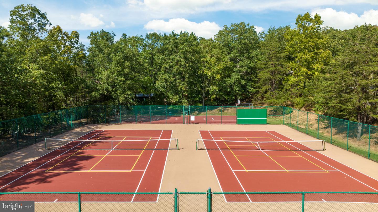 514 SLEIGH DR, CROSS JUNCTION, Virginia 22625, 4 Bedrooms Bedrooms, 10 Rooms Rooms,2 BathroomsBathrooms,Residential,For sale,514 SLEIGH DR,VAFV2039980 MLS # VAFV2039980