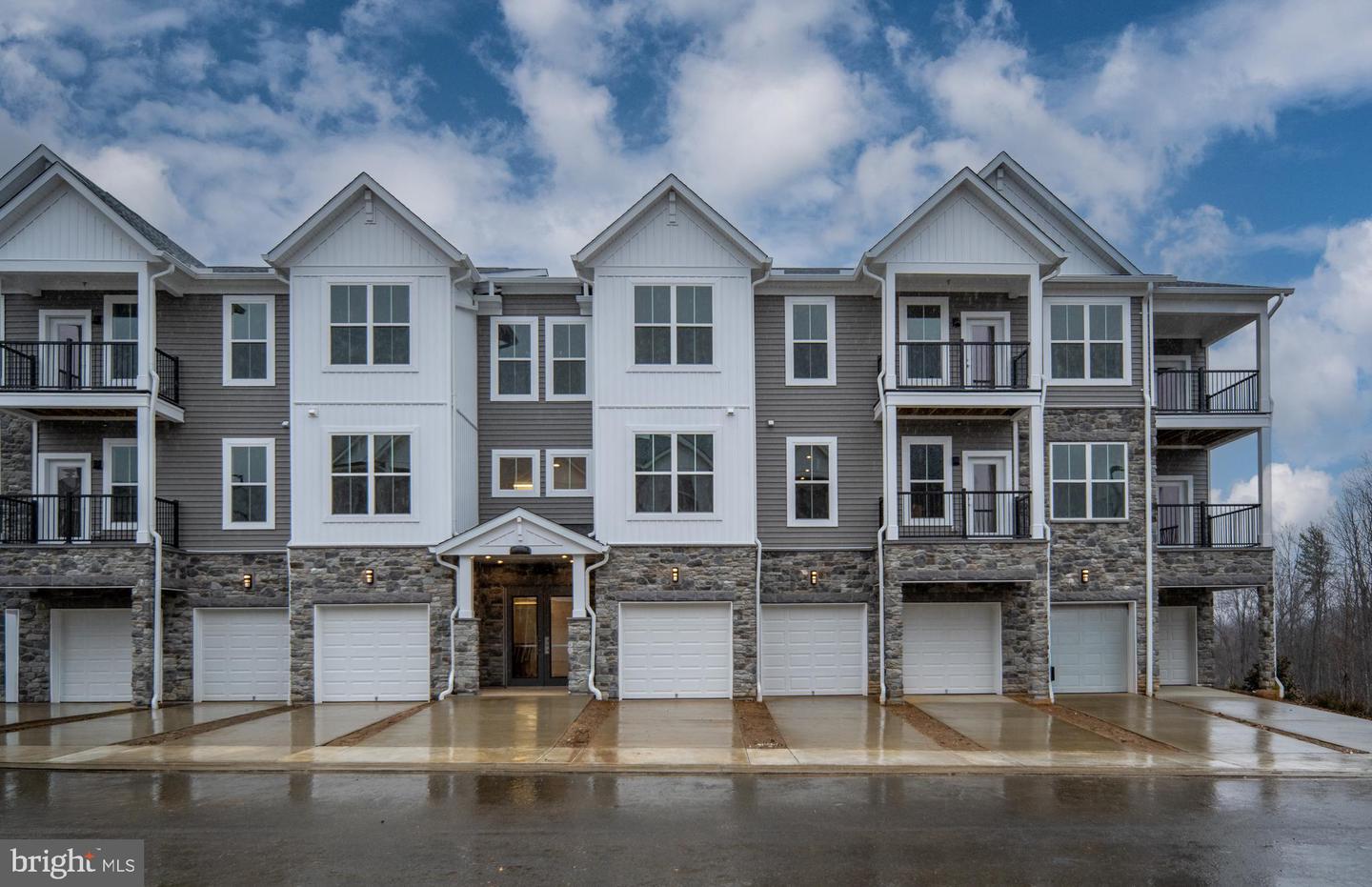 29 HYSSOP WAY #401, STAFFORD, Virginia 22554, 3 Bedrooms Bedrooms, ,2 BathroomsBathrooms,Residential,For sale,29 HYSSOP WAY #401,VAST2046682 MLS # VAST2046682