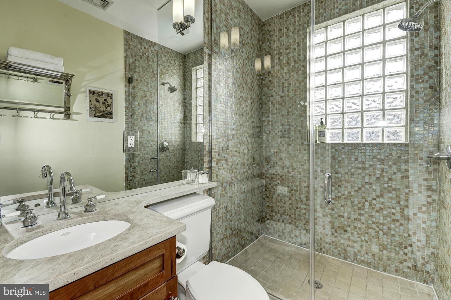 1414 SWANN ST NW, WASHINGTON, District Of Columbia 20009, 3 Bedrooms Bedrooms, 6 Rooms Rooms,2 BathroomsBathrooms,Residential,For sale,1414 SWANN ST NW,DCDC2249250 MLS # DCDC2249250