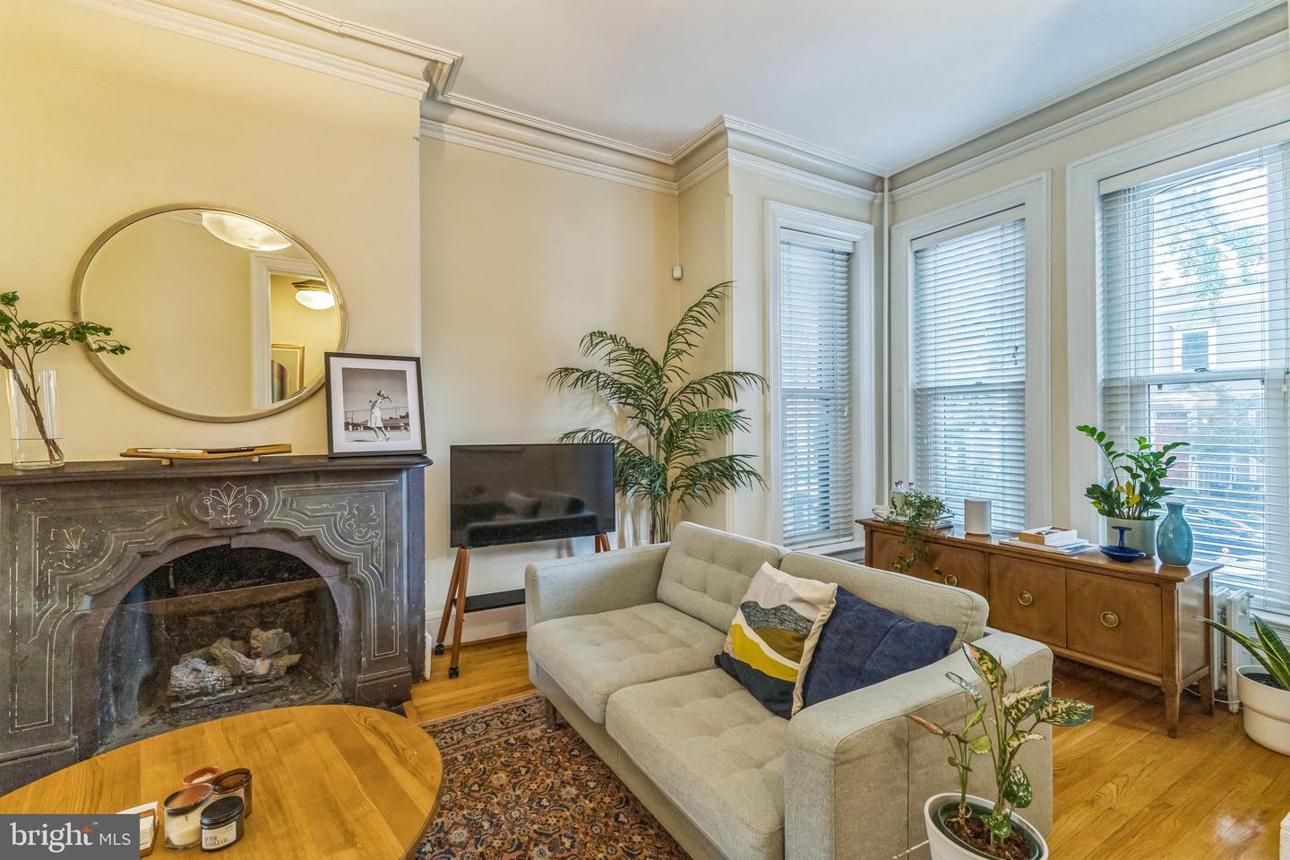 1414 SWANN ST NW, WASHINGTON, District Of Columbia 20009, 3 Bedrooms Bedrooms, 6 Rooms Rooms,2 BathroomsBathrooms,Residential,For sale,1414 SWANN ST NW,DCDC2249250 MLS # DCDC2249250