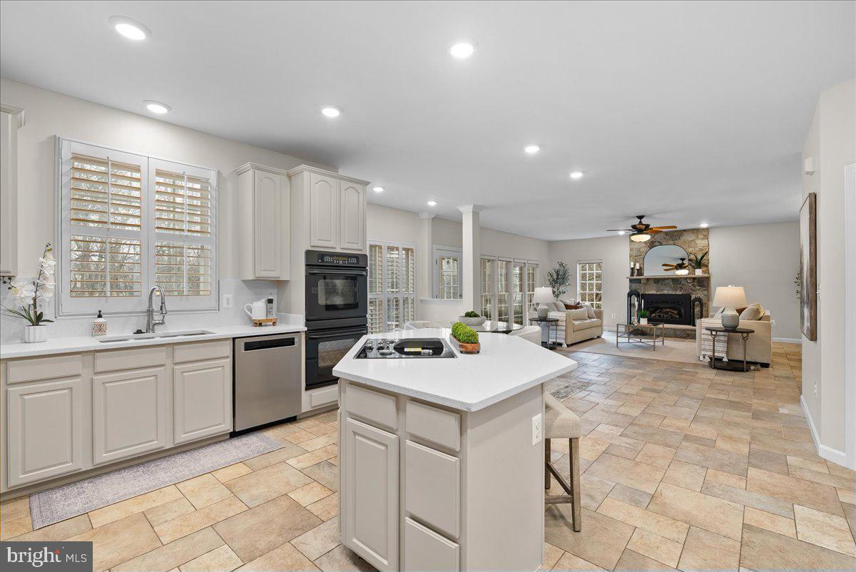 13475 CONEFLOWER CT, CENTREVILLE, Virginia 20120, 5 Bedrooms Bedrooms, ,3 BathroomsBathrooms,Residential,For sale,13475 CONEFLOWER CT,VAFX2294478 MLS # VAFX2294478