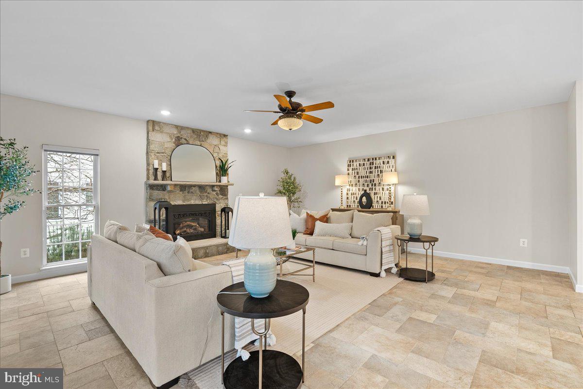 13475 CONEFLOWER CT, CENTREVILLE, Virginia 20120, 5 Bedrooms Bedrooms, ,3 BathroomsBathrooms,Residential,For sale,13475 CONEFLOWER CT,VAFX2294478 MLS # VAFX2294478